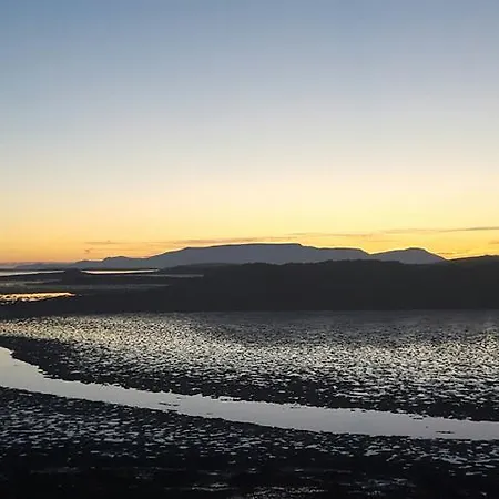 فندق مبيت وإفطار Cu Chulainns 3*